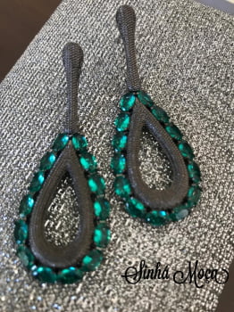 BRINCO BASE FILETE + GOTA PEDRAS BRINCO BASE FILETE + GOTA PEDRAS