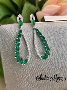 BRINCO GOTA DIVIDIDA NAVETES E STRASS BRINCO GOTA DIVIDIDA NAVETES E STRASS