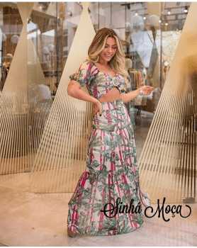 CONJUNTO CROPPED SAIA LONGA BABADO CONJUNTO CROPPED SAIA LONGA BABADO