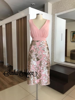 VESTIDO MIDI SAIA BORDADA PAETÊS VESTIDO MIDI SAIA BORDADA PAETÊS
